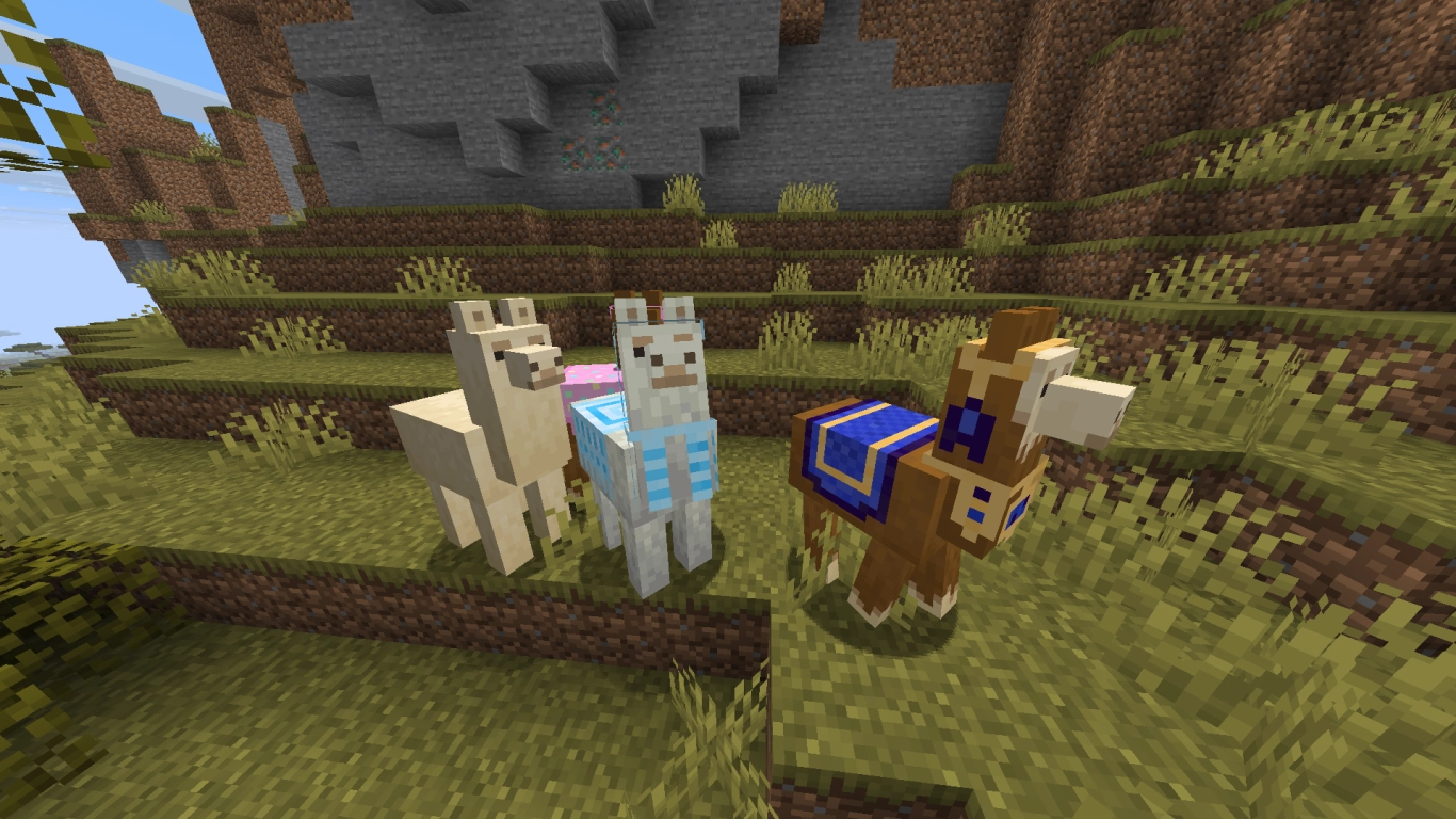Minecraft llama with carpet in a caravan